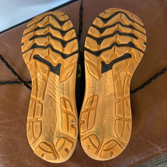 Aasics Men’s running shoe - Picture 5 of 7